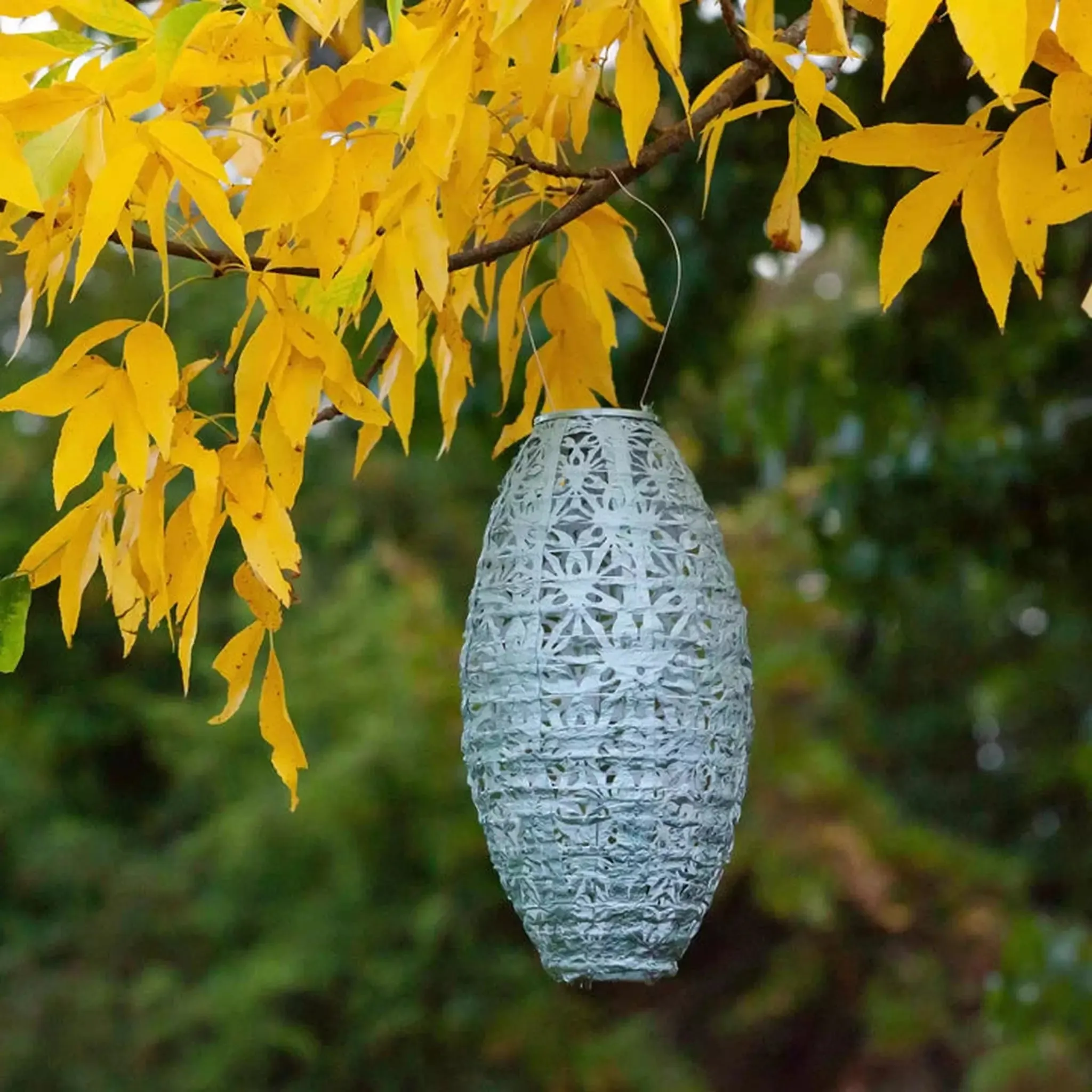 15" Wildflower Pod Solar Lantern