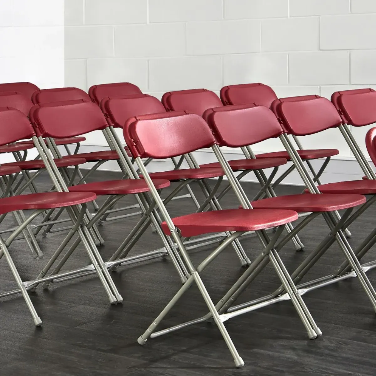 66 x Classic Straight Back Folding Chair   Trolley Bundle