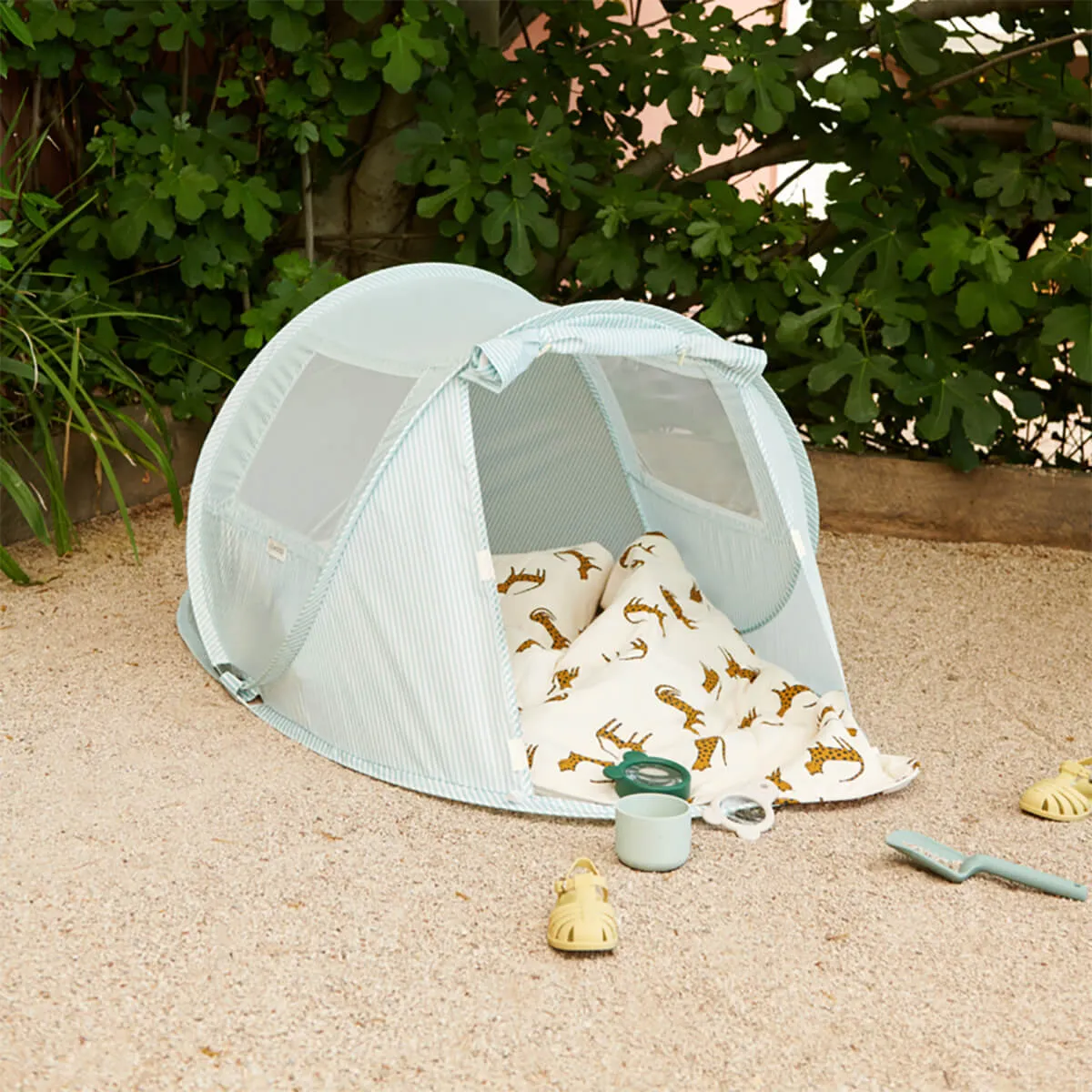 Bjork Pop Up Tent in Ice Blue / Creme de la Creme by Liewood