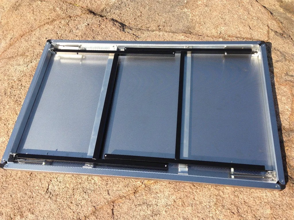 EEZI-AWN | K9 Camp Table