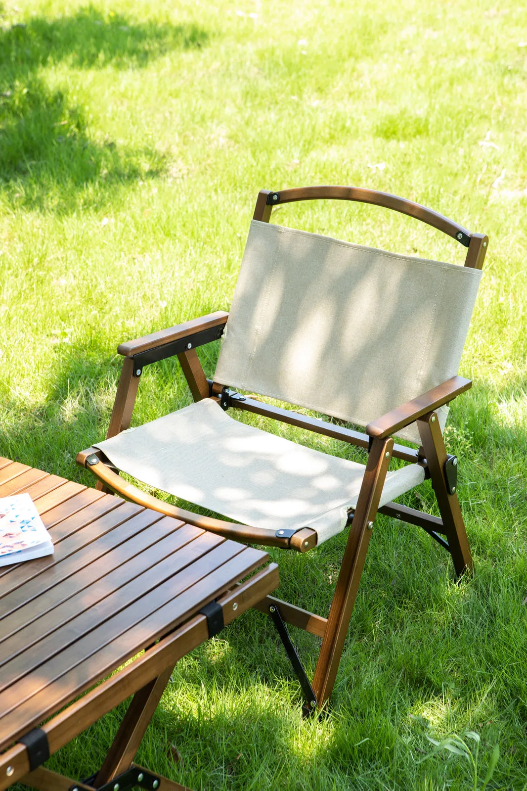 NNEDSZ 2x Bamboo Foldable Outdoor Camping Chair Wooden Travel Picnic Park Folding - Khaki/Beige