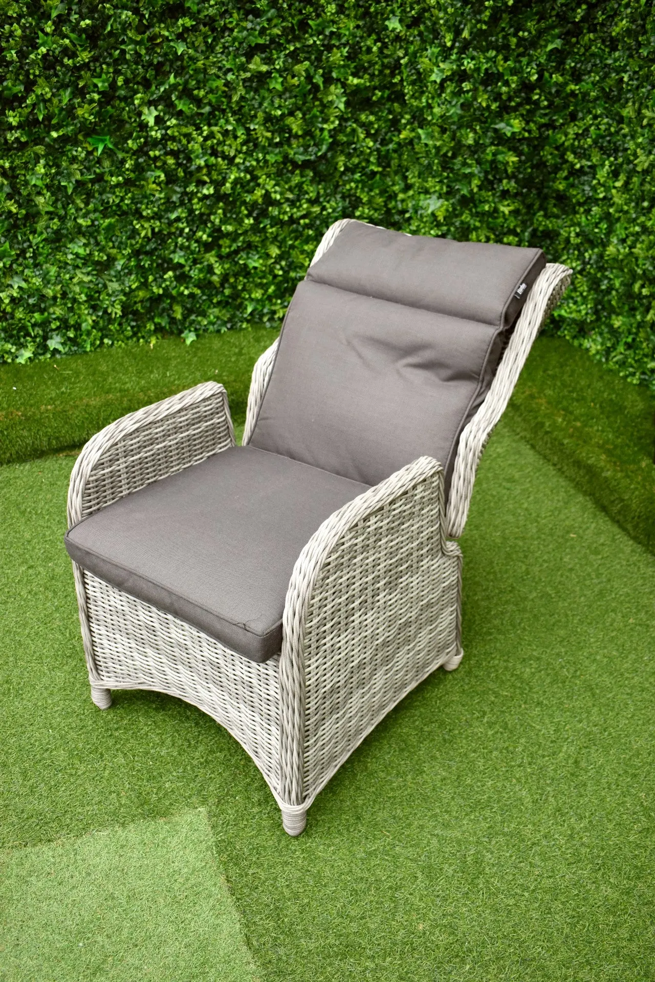 Tuscany Double Ice Bucket Ten Reclining Charcoal